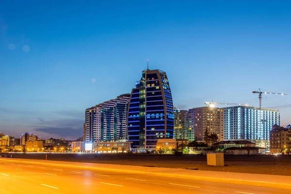 Night view of Baku Azerbaijan during sunset — Stock Photo, Image