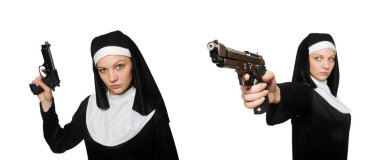 Tabancalı rahibe beyazı izole etti.