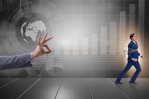 Çalışan personel saklama konseptiyle bağladı