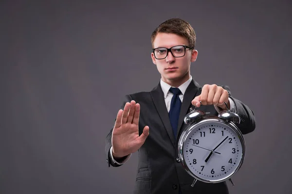 Empresario en concepto de gestión del tiempo —  Fotos de Stock