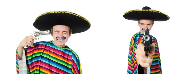 Grappige jonge Mexicaanse met pistool geïsoleerd op wit — Stockfoto