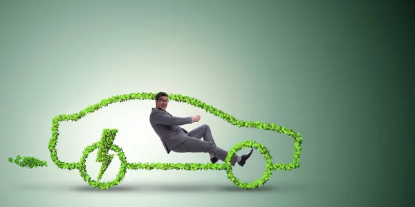 Elektroauto-Konzept im grünen Umweltkonzept — Stockfoto
