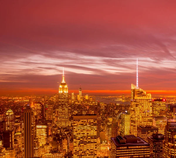 Blick auf New York Manhattan bei Sonnenuntergang — Stockfoto