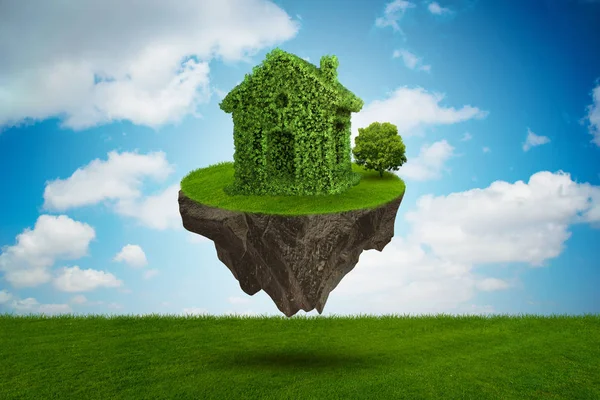 Plovoucí ostrov s zelený dům — Stock fotografie