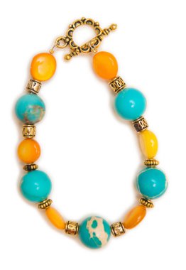 Whtie arka plan üzerinde izole zarif mücevherler