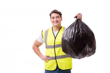 Çöp torbası olan adam beyazda izole edilmiş.