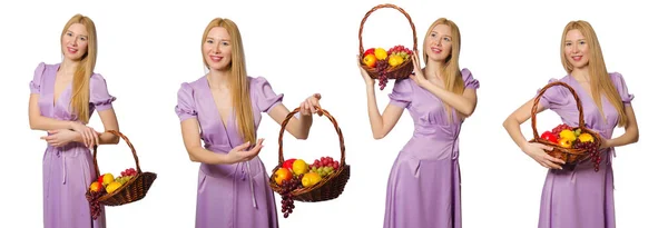 Mujer con cesta de fruta aislada en blanco —  Fotos de Stock