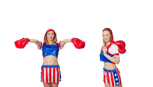 Boxeadora femenina aislada sobre fondo blanco —  Fotos de Stock