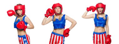 Beyaz arkaplanda izole edilmiş kadın boksör