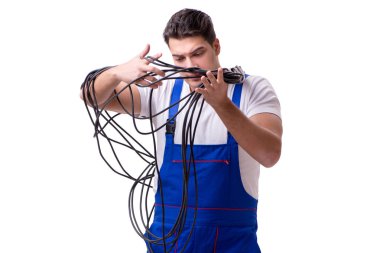 Elektrik onarım yapan erkek