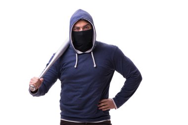 Beyazda beysbol sopası olan genç bir holigan.