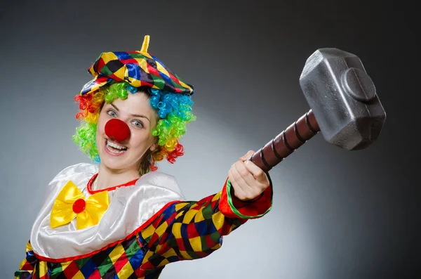 Rolig clown i komiskt koncept — Stockfoto