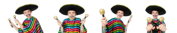 Divertido joven mexicano sacudiendo maracas aislado en blanco —  Fotos de Stock