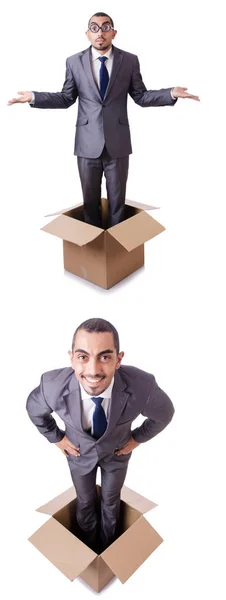 Muž v myšlení mimo rámec konceptu krabice — Stock fotografie