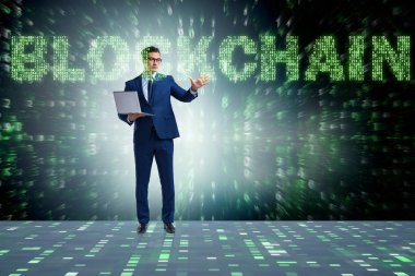 Engelleme zinciri kripto para birimi kavramında iş adamı