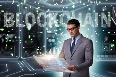 Engelleme zinciri kripto para birimi kavramında iş adamı