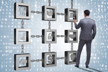 Engelleme zinciri kripto para birimi kavramında iş adamı