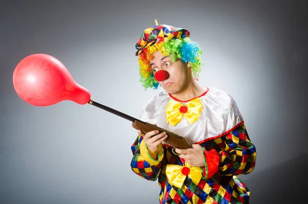 Grappige clown in komisch concept — Stockfoto