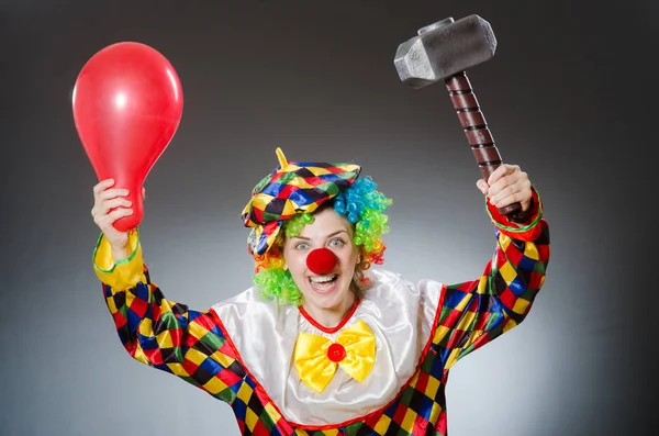 Rolig clown i komiskt koncept — Stockfoto