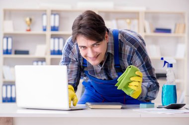 Kişisel verileri çalan daha temiz kapaklı bir bilgisayar korsanı