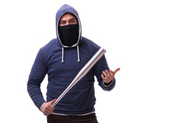 Beyazda beysbol sopası olan genç bir holigan.