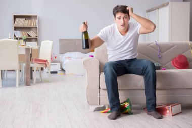 Çılgın Noel partisinden sonra genç adam