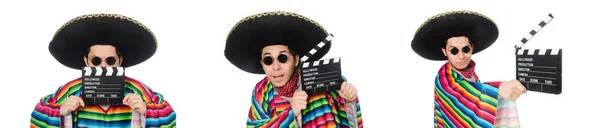 Divertente messicano in poncho con clapper-board isolato su bianco — Foto Stock