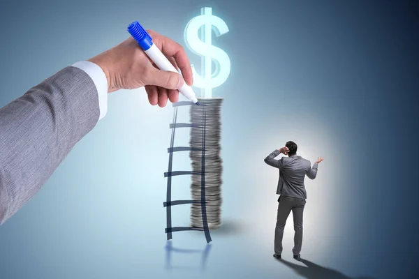 Empresario frente a escalera de dinero — Foto de Stock