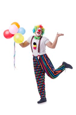 Beyaz arka planda balonları olan komik bir palyaço.