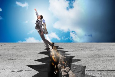 İş adamı roketle kaya boşluğundan uçuyor