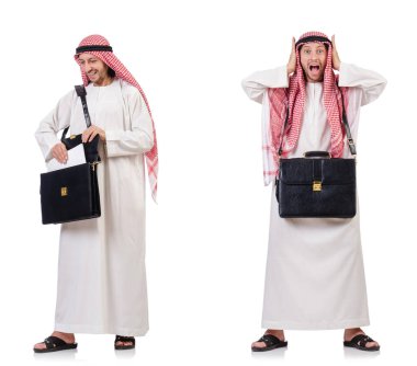 Arap adam beyaz arka plan üzerinde izole