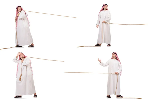 白の綱引きの概念のアラビア人 — ストック写真