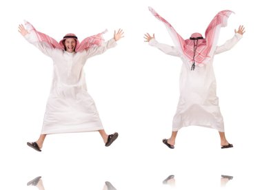 Arap adam beyaz arka plan üzerinde izole