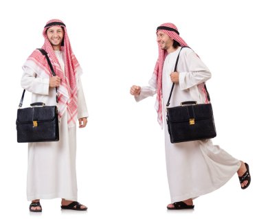 Arap adam beyaz arka plan üzerinde izole