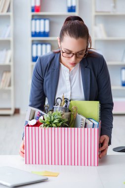 İş kadını işinden istifa ediyor