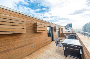 Teras kafe en üst katta.