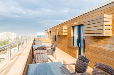 Teras kafe en üst katta.