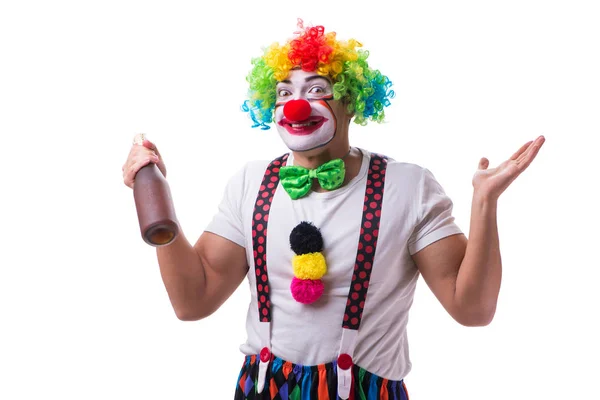 Lustige Clown mit einer Flasche isoliert auf weißem Hintergrund — Stockfoto