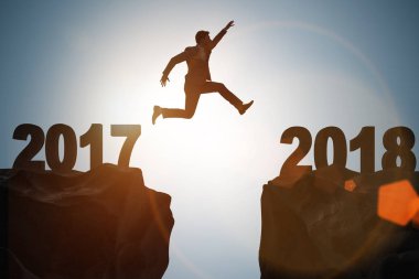 İş adamı 2017 'den 2018' e kadar bekliyor.