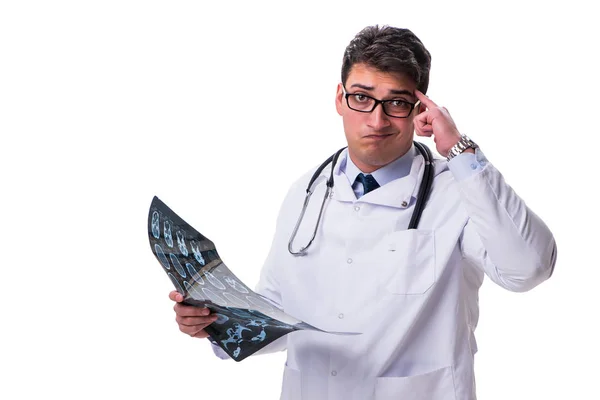 Junger männlicher Arzt mit einem Röntgenbild isoliert auf weißem Rücken — Stockfoto