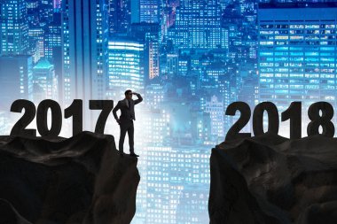 İş adamı 2017 'den 2018' e kadar bekliyor.