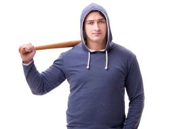 Beyazda beysbol sopası olan genç bir holigan.