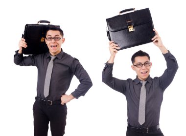 Genç adam beyaz izole evrak çantası elinde