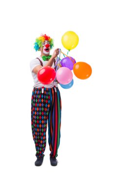 Beyaz arka planda balonları olan komik bir palyaço.