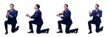 Evlilik teklifi yapan bir adamın romantik konsepti.