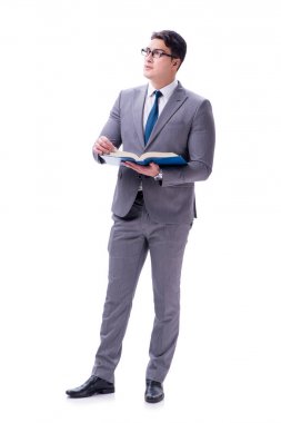 Beyaz arka planda izole edilmiş bir kitap okuyan işadamı öğrencisi