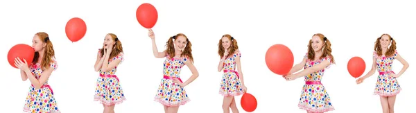 Mladá žena s červeným balónem izolované na bílém — Stock fotografie