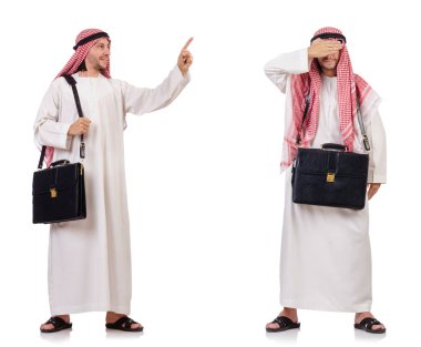 Arap adam beyaz arka plan üzerinde izole