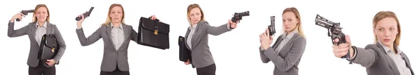 Geschäftsfrau mit Waffe isoliert auf Weiß — Stockfoto