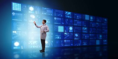 Doktorun teletıp konsepti düğmelere basıyor